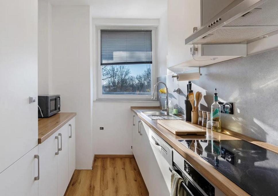 דיסלדורף Charmentes Privatzimmer Mit Kueche, Naturgebiet מראה חיצוני תמונה